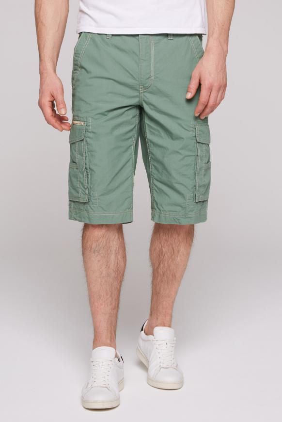 Leichte Cargo Shorts mit Logo Print green beat