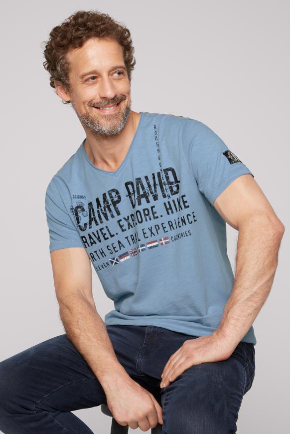 CAMP DAVID & SOCCX | T-Shirt V-Neck mit Used Prints new blue